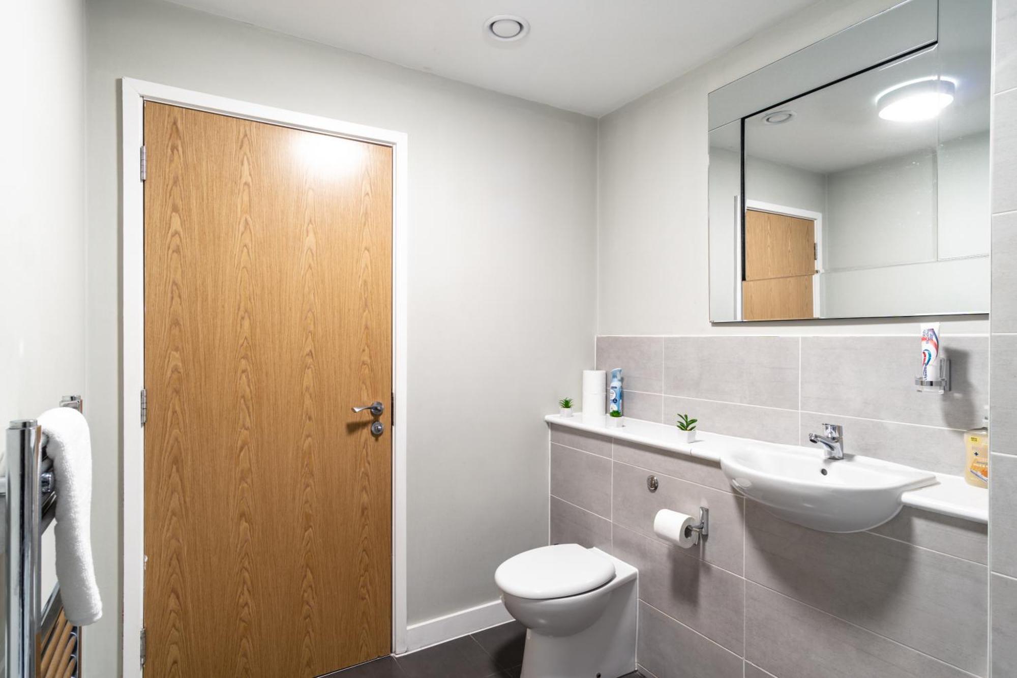 Prime Location 1 Bed Penthouse Apartment マンチェスター エクステリア 写真